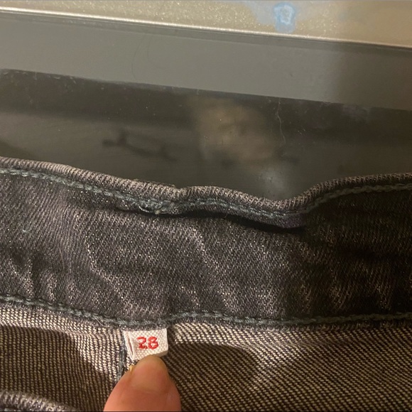 Black Levi’s Wedgie Jeans - Picture 4 of 4